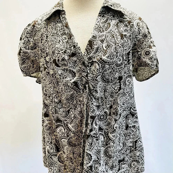 APT. 9 Women Short Sleeve Button Down Collared Brown Floral Shirt Plus Size 1X - Picture 1 of 13